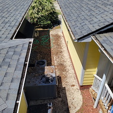 Gutter-Cleaning-Services-in-Fayetteville-NC 5