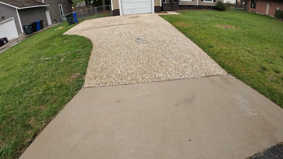 Residential Driveway and Walkway Cleaning for Home Sale Preparation