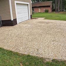 Residential Driveway and Walkway Cleaning for Home Sale Preparation 7